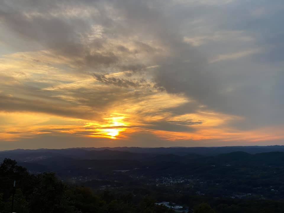 MOUNTAIN SUNSET