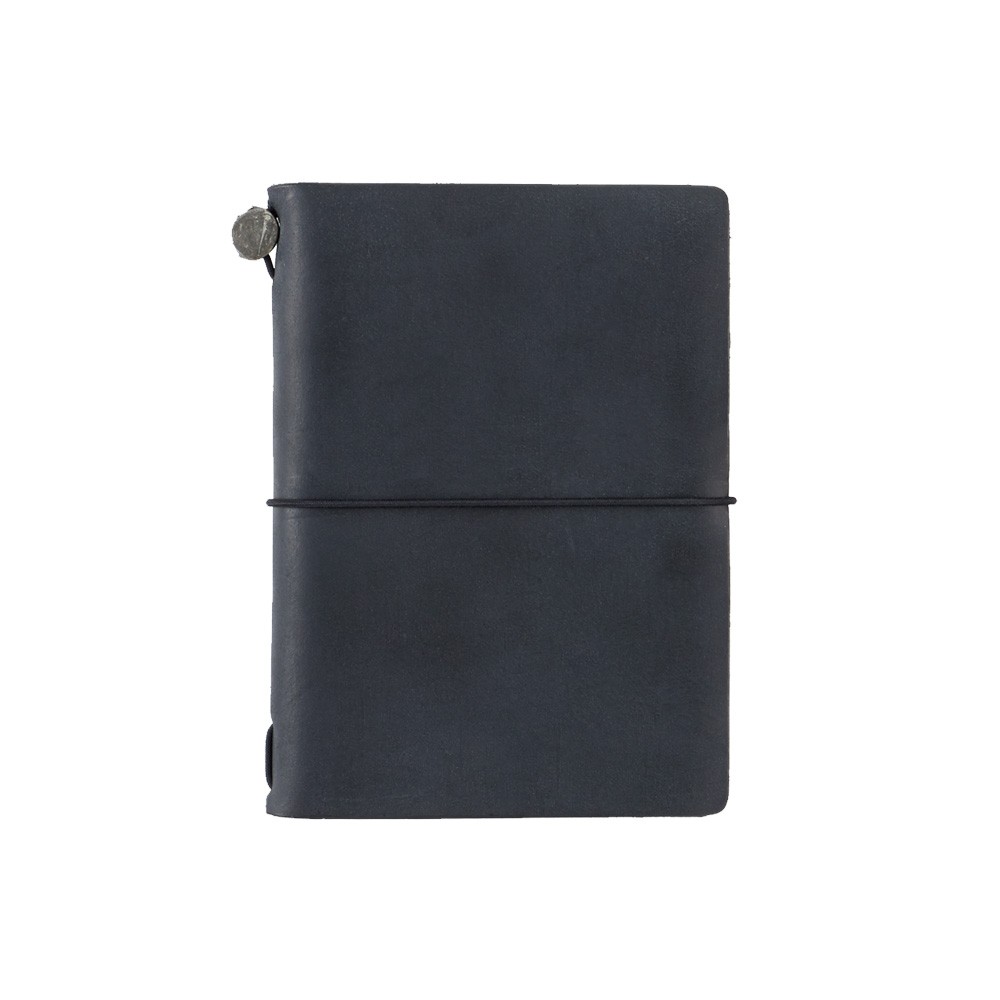 TRAVELERS NOTEBOOK PASSPORT SIZE BLACK